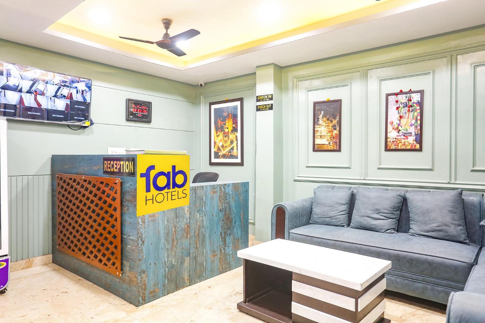 Fabhotel Hari Kunj 900 M From Kashi Vishwanath Temple Benares Buitenkant foto